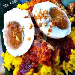 Nasi Kuning Telur Asin