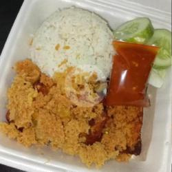 Paket Ayam Goreng Kremes   Es/teh Hangat