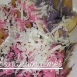 Roll Banana Taro Strawberry Topping Keju
