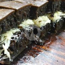 Martabak Bandung Black Durian Keju Coklat