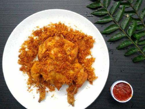 Ayam Goreng Serundeng & Bakar Uwais, Cimindi