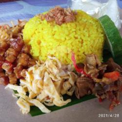 Pahe Nasi Kuning Minum