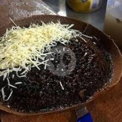 Keju Susu Hitam Manis