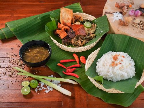 Babi Guling Golden,Badak Agung Utara,Renon,Kota Denpasar