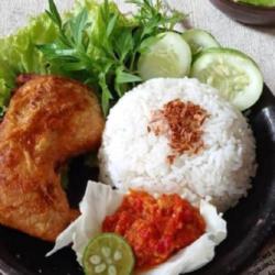 Pecel Ayam Sambel Petir Komplit