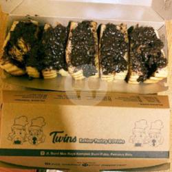 Roti Bakar Pastry Choco Krispi