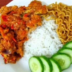 Nasi Indomie Gr Ayam Geprek   Air Mineral