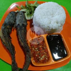 Nasi Lele Penyetan