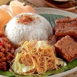 Nasi Rames Rendang/dendeng