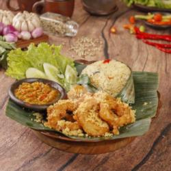 Nasi Bakar Cumi Kremes