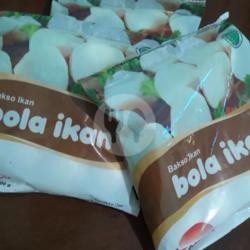 Bola Ikan Minaku