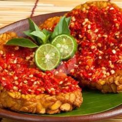 Tempe Penyet Sambel Bawang