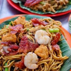 Mie Tomat Goreng Babi