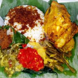 Nasi Ayam Bakarr