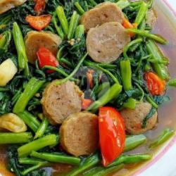 Cah Kangkung Bakso