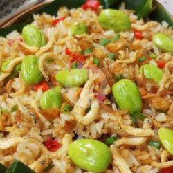 Nasi Goreng Teri Pete Spesial