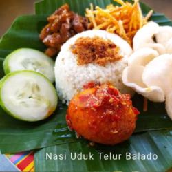 Nasi Uduk Telor Balado