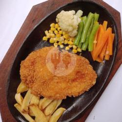 Chicken Steak (tepung Roti) Mushrom Brown Saos   Chicken Steak