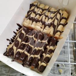 Cheese Roll Stik Choco X Tiramisu