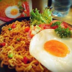 Mie Goreng Ceplok Telor