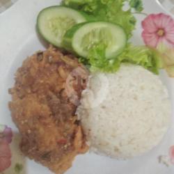 Nasi Ayam Geprek Sambal Matah