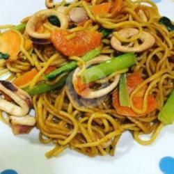 Mie Goreng Cumi