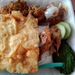 Nasi Penyet Ayam   Gorenga   Es Teh