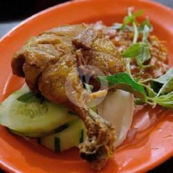 Ayam Goreng Khas Lamongan