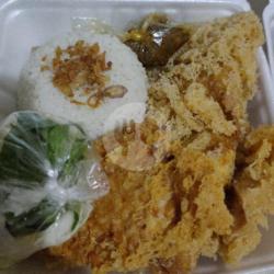 Nasi Telor Kremes