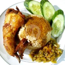 Ayam Goreng Rempah   Nasi Kuah Rendang   Sambal Hijau