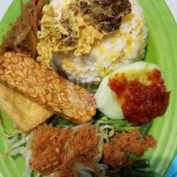 Nasi Jagung Urap Urap Telor Ceplok