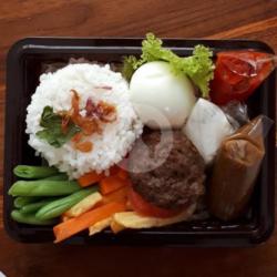 Selad Solo Daging Sapi   Nasi