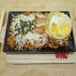 Mie Ramen Goreng Pedas Keju