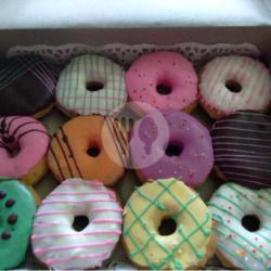 Donat Warna Warni