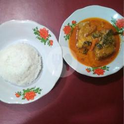 Nasi Gulai Ikan Kakap Merah