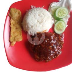 Nasi Bebek Pedas Manis Lalapan Tempe