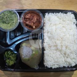 Paket Nasi Saksang B2