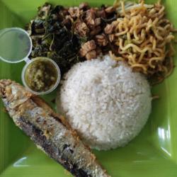 Nasi   Sayur   Ikan Pindang   Sambel