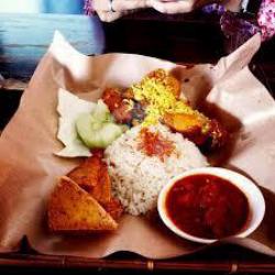 Nasi Tahu Ungkep Paket Komplit Sedap Banget