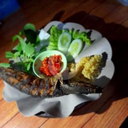 Lele Goreng Lalap Sambel Kriuk