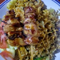 Nasi Goreng Rawut Sate 1