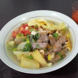 Sop Betawi Kaki