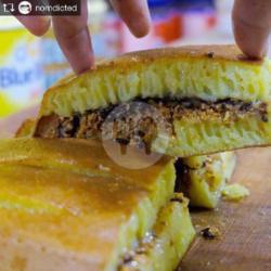 Martabak Manis Campur