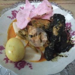 Spesial Lontong Sayur Padang   Ayam Sambal Hitam   Telor