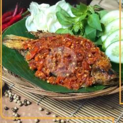 Ikan Nila Penyet Sambel Dadakan