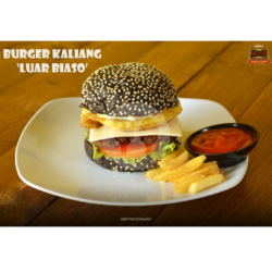 Black Burger Special