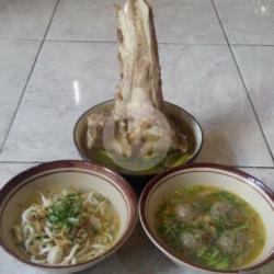 Mie Bakso Tulang Sumsum De Javu