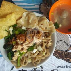 Bakmi Karet Komplit