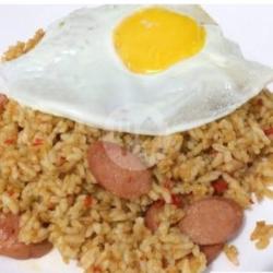 Nasi Goreng Sosis ,telur Ceplok Free,krupuk Lunch Box Dan Alat Makan