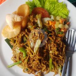 Mie/ Mie Hun/ Kwetiau/ Ifu Mie: Telur